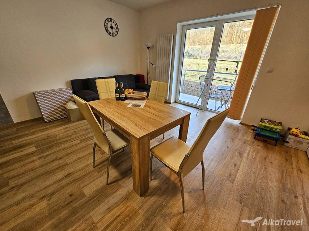 Moderni Apartman Horni Marsov - By Alka מראה חיצוני תמונה